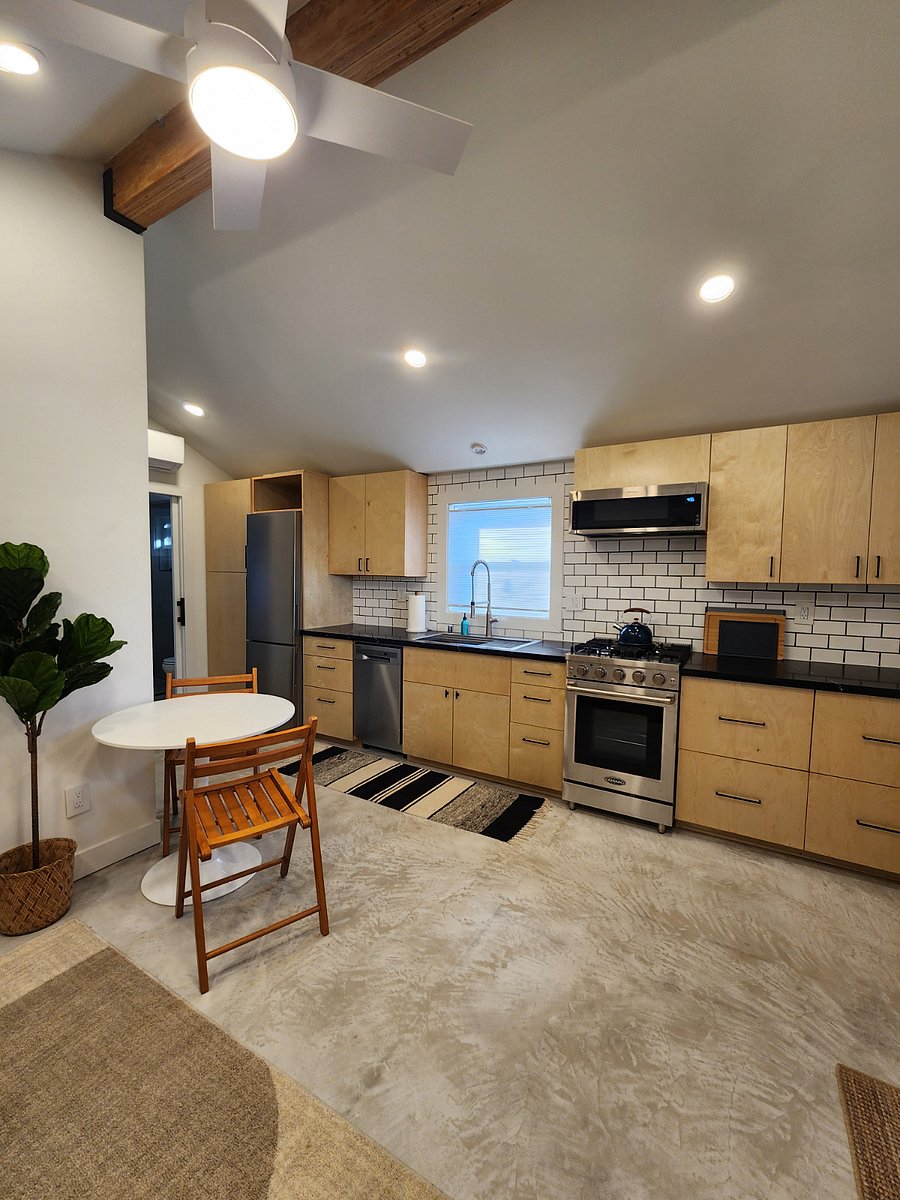 Furnished Finder property 803689_1 photo 3