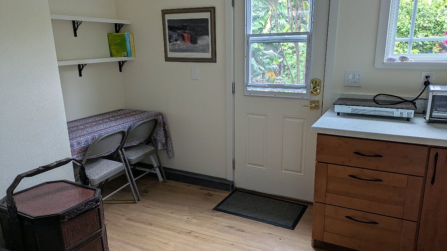 Eating nook with two chairs