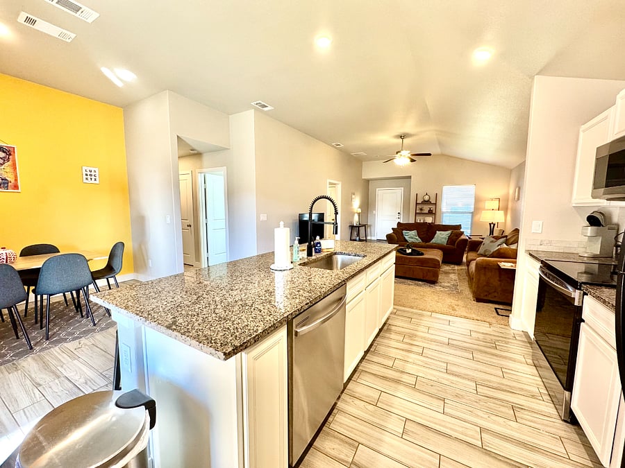 Furnished Finder property 803836_1 photo 10