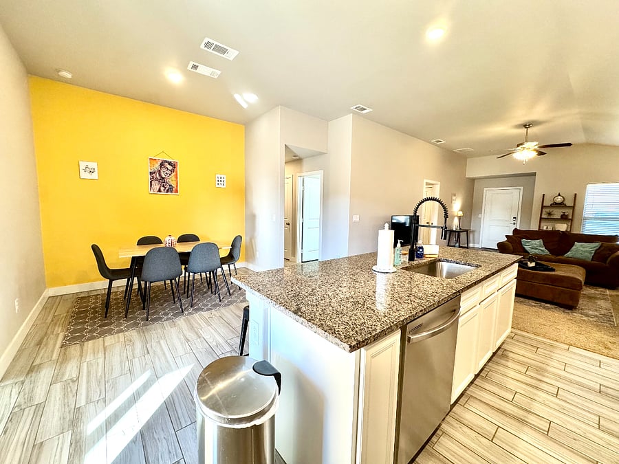 Furnished Finder property 803836_1 photo 11