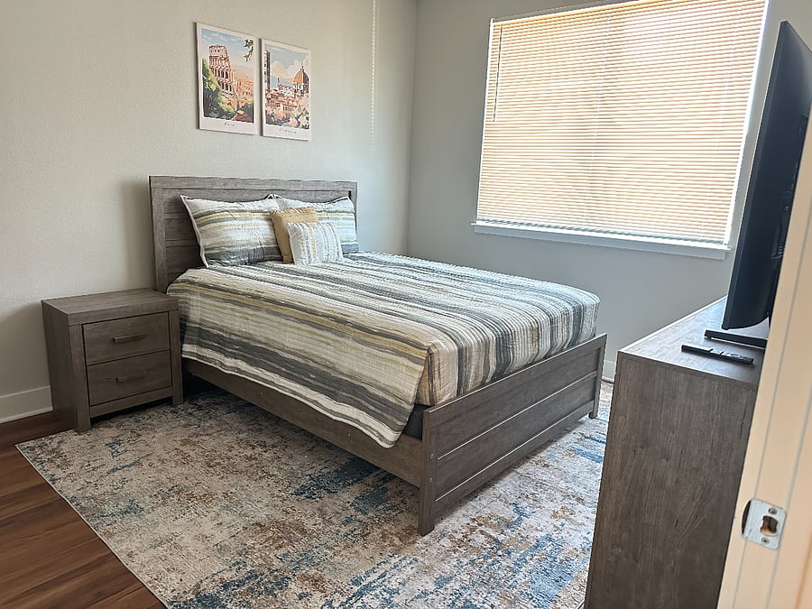 Queen size bed