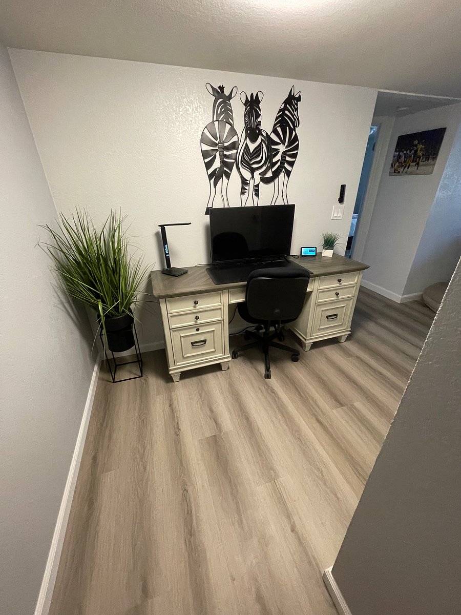 Nice office space with huge desk with usb, power outlets