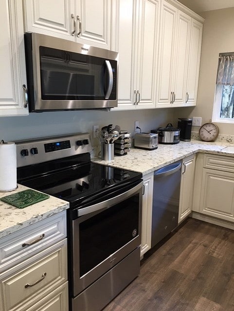 Furnished Finder property 804063_1 photo 3