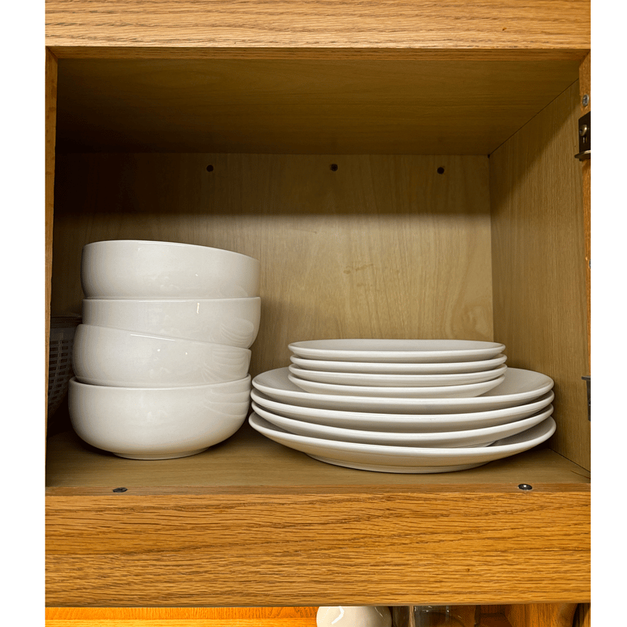 kitchen amenities: cookware, pots, pans, utencils, ninja smoothie maker, keurig coffee maker