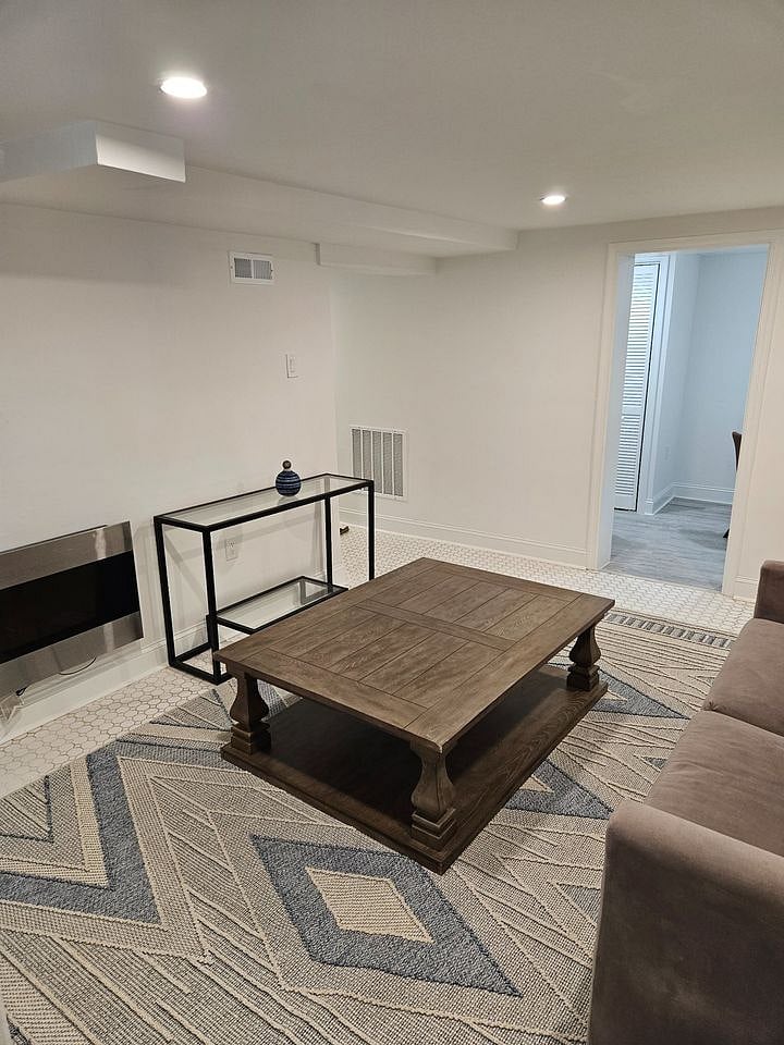 Furnished Finder property 804296_1 photo 5