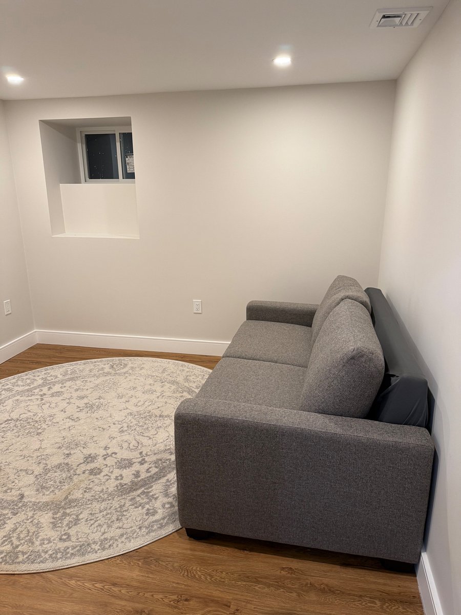 bedroom with pull out sofa bed 