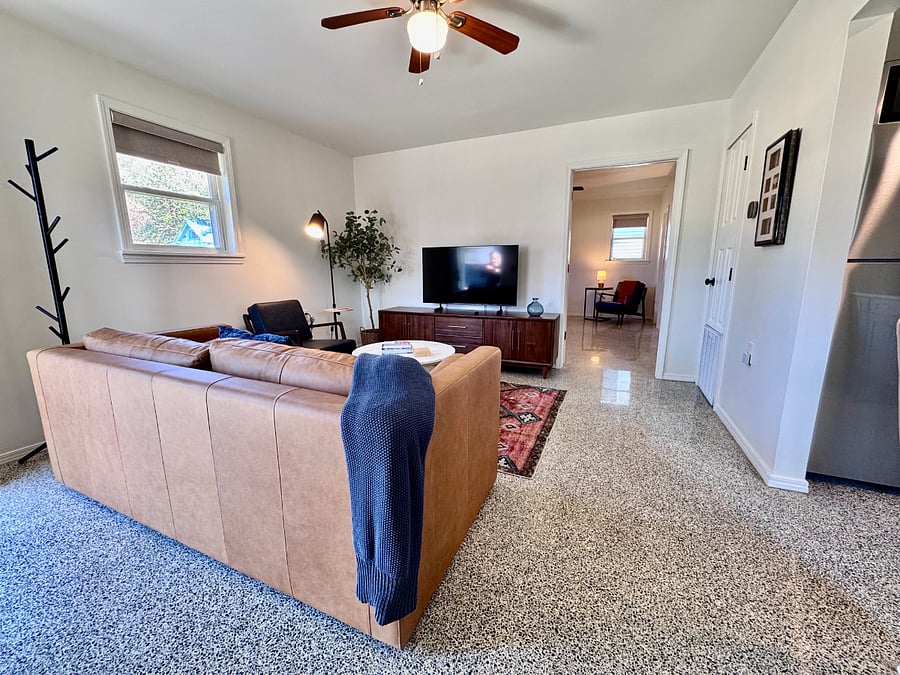 Furnished Finder property 804627_2 photo 5