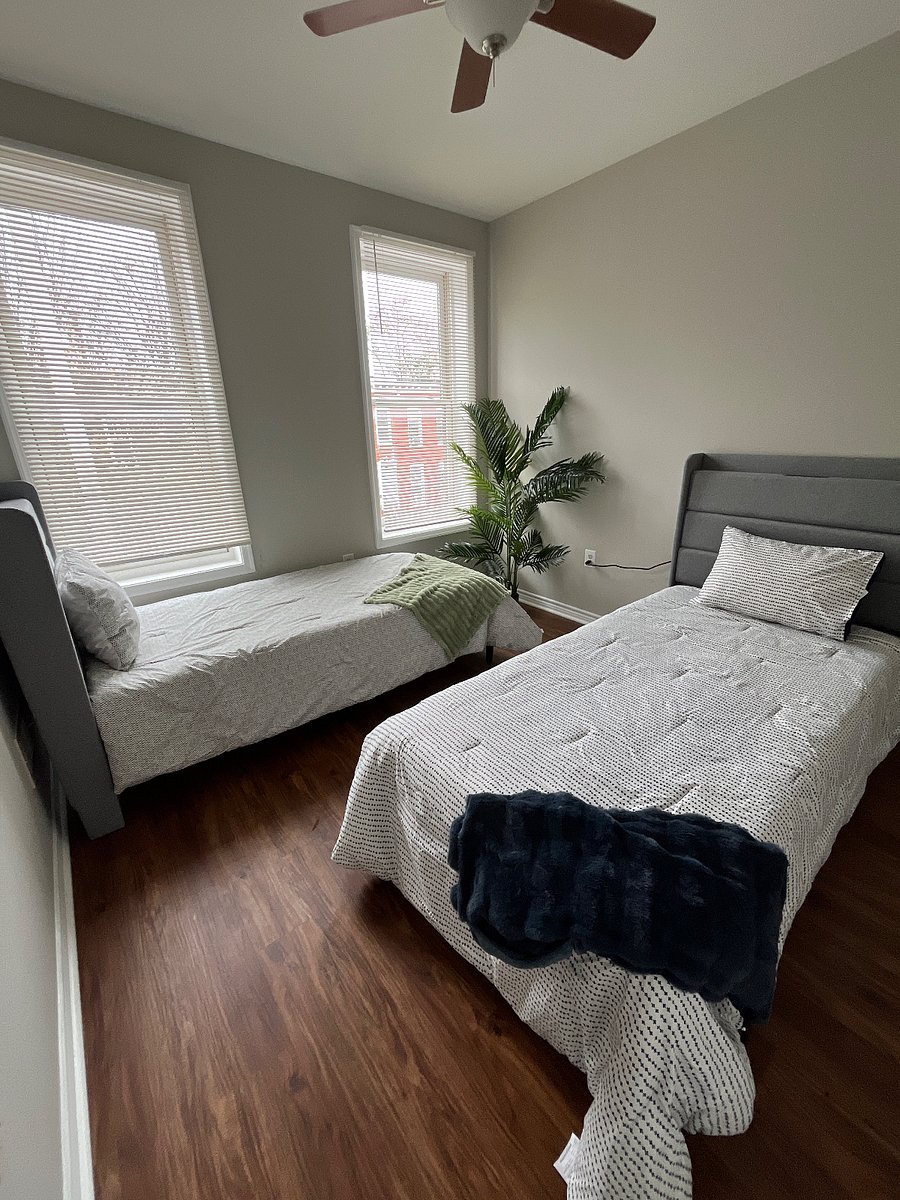 Guest bedroom #1, two TWIN XL beds. 