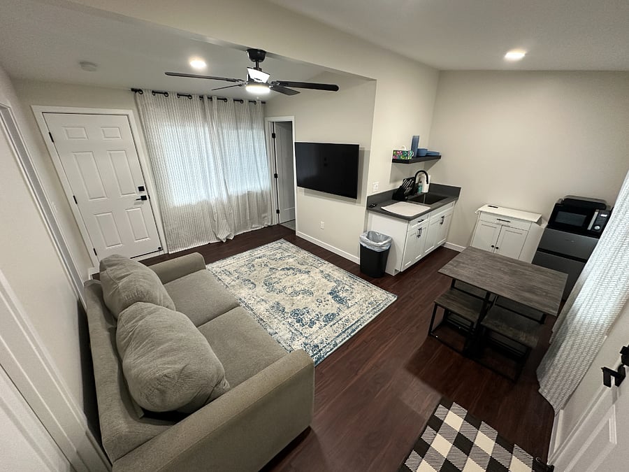 Furnished Finder property 804779_2 photo 6