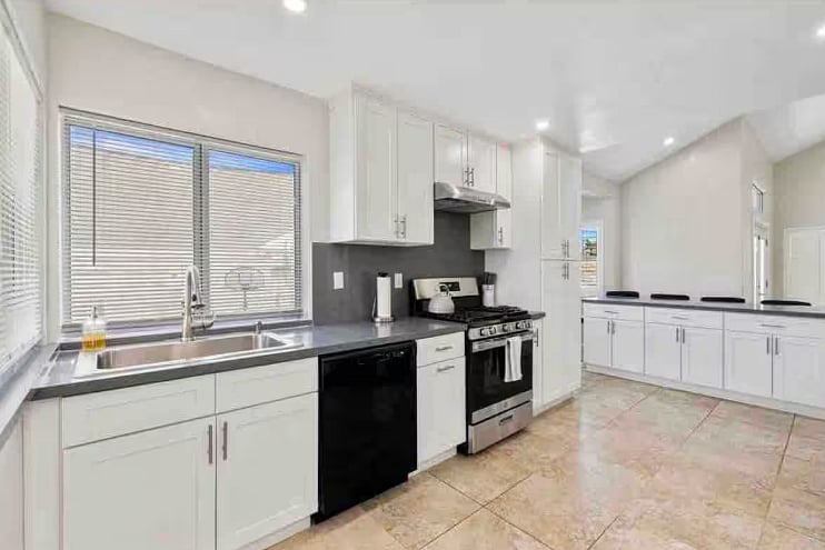 Furnished Finder property 804825_1 photo 4