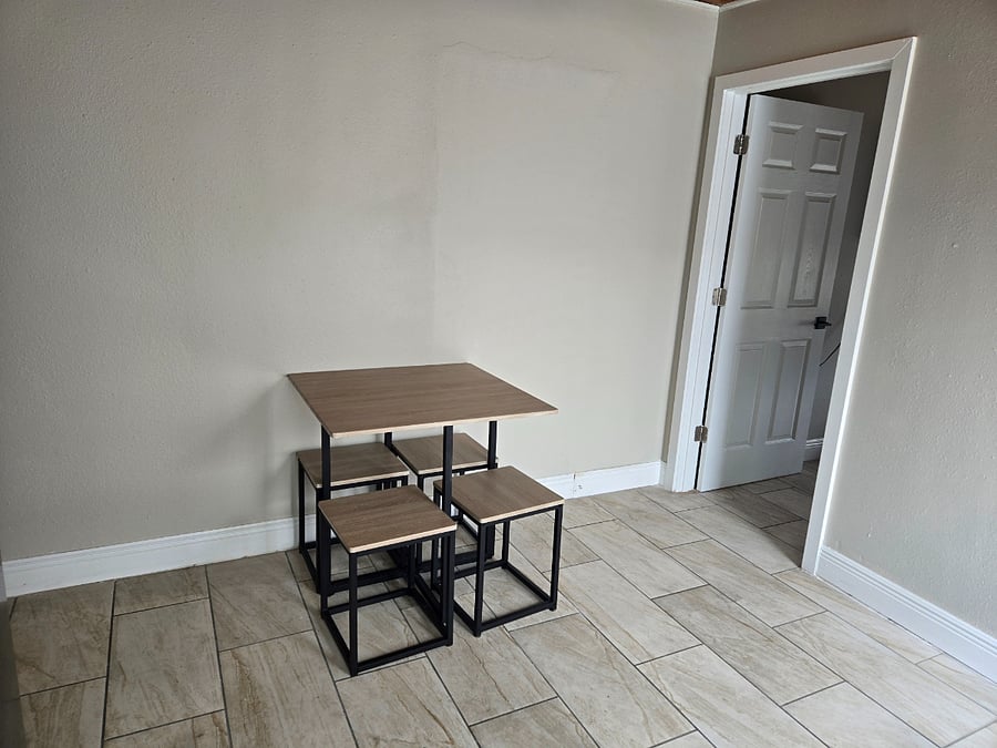 Furnished Finder property 804960_1 photo 3