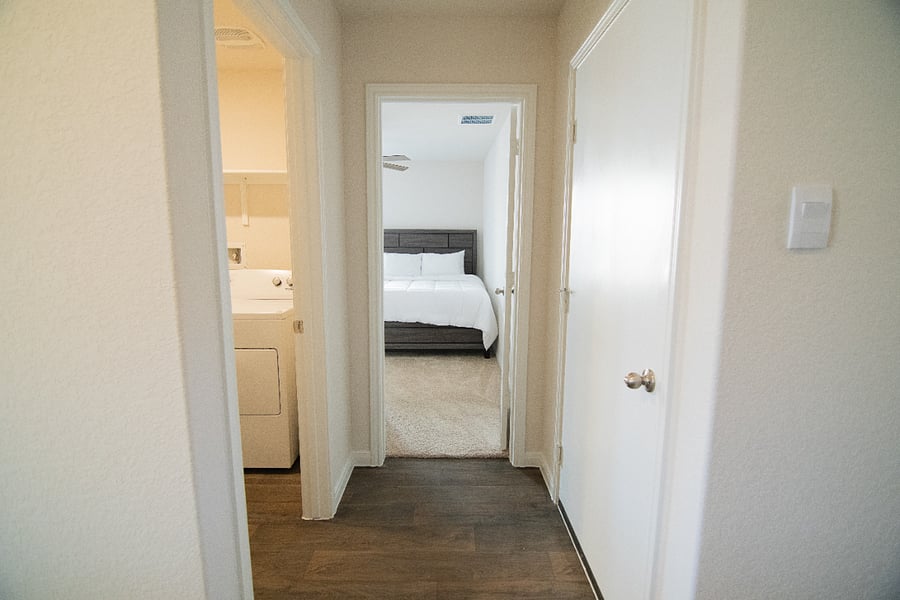 Furnished Finder property 804973_1 photo 11