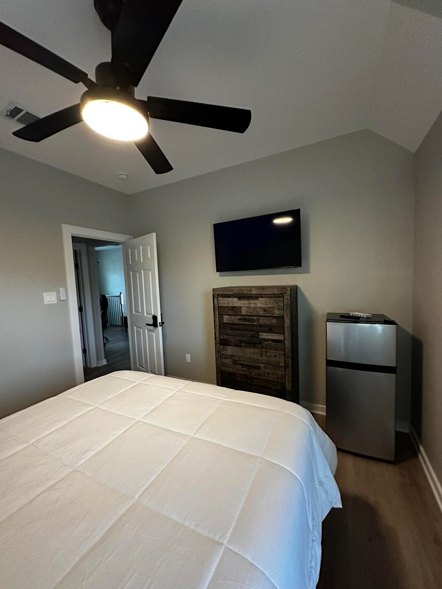 Furnished Finder property 805020_1 photo 12