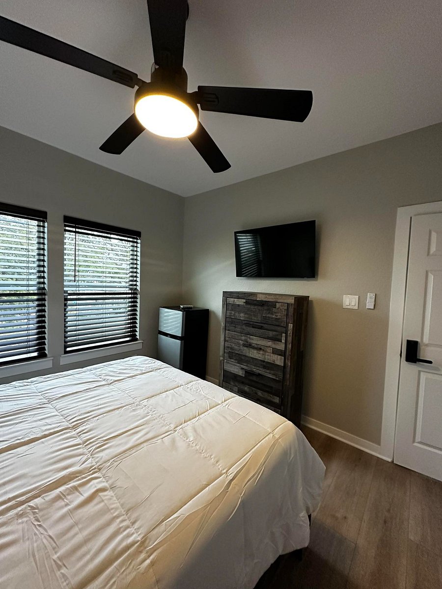 Furnished Finder property 805020_1 photo 13