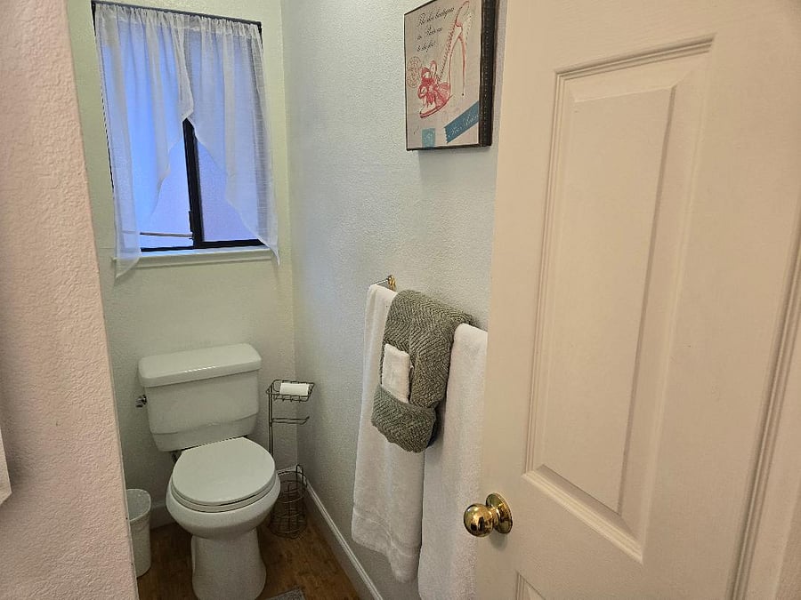 Furnished Finder property 805053_1 photo 9