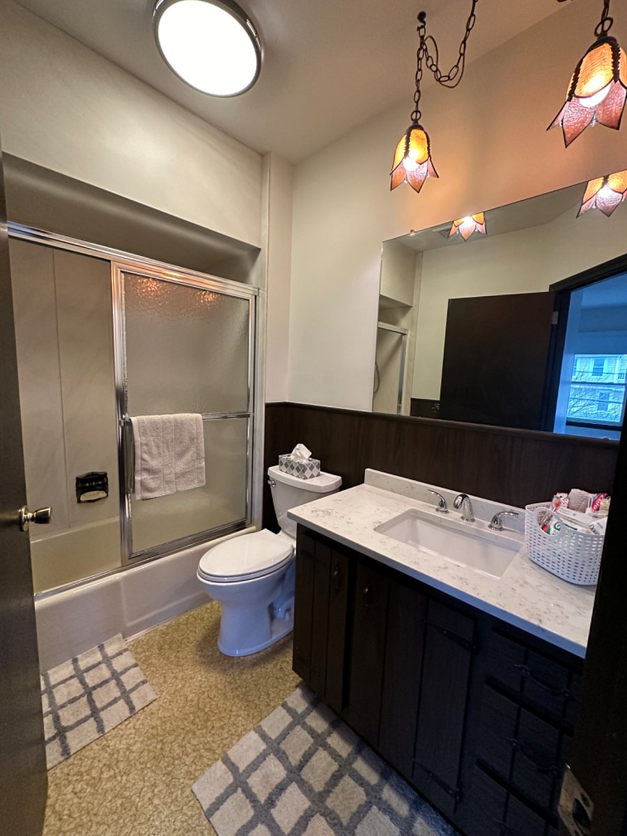 Full bath on main level