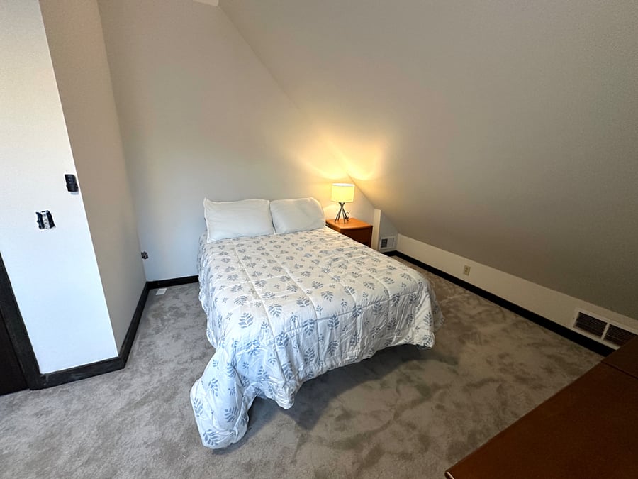 Full sized bed