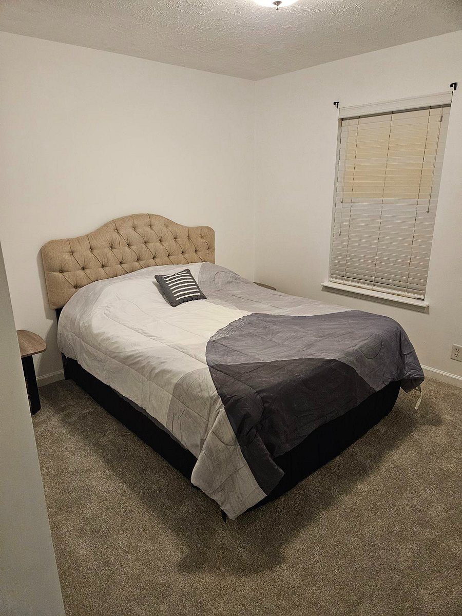 Bedroom 1 (the one listed in the advertisement)