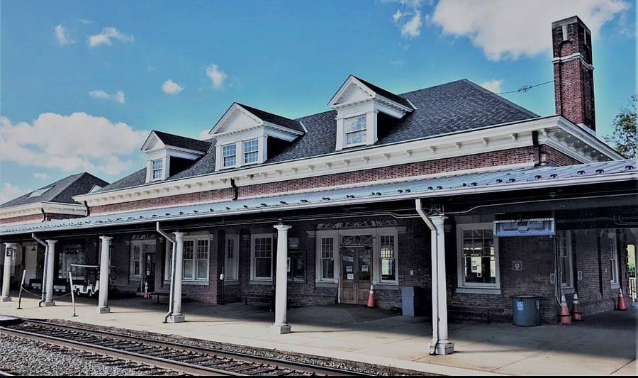 Alexandria Union Station - home to Amtrak & VRE
