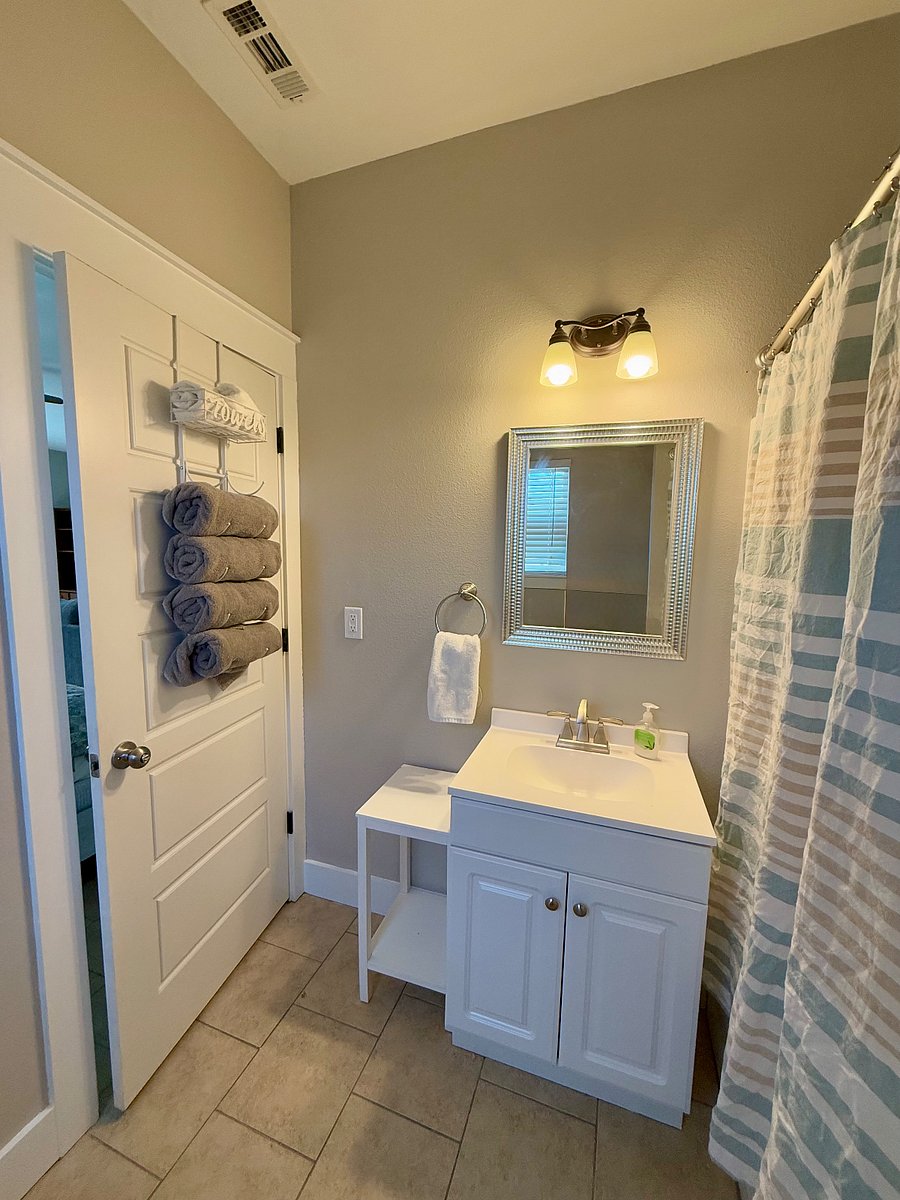 Furnished Finder property 805200_1 photo 4