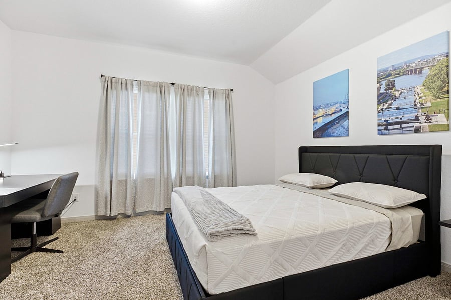 Furnished Finder property 805263_2 photo 18