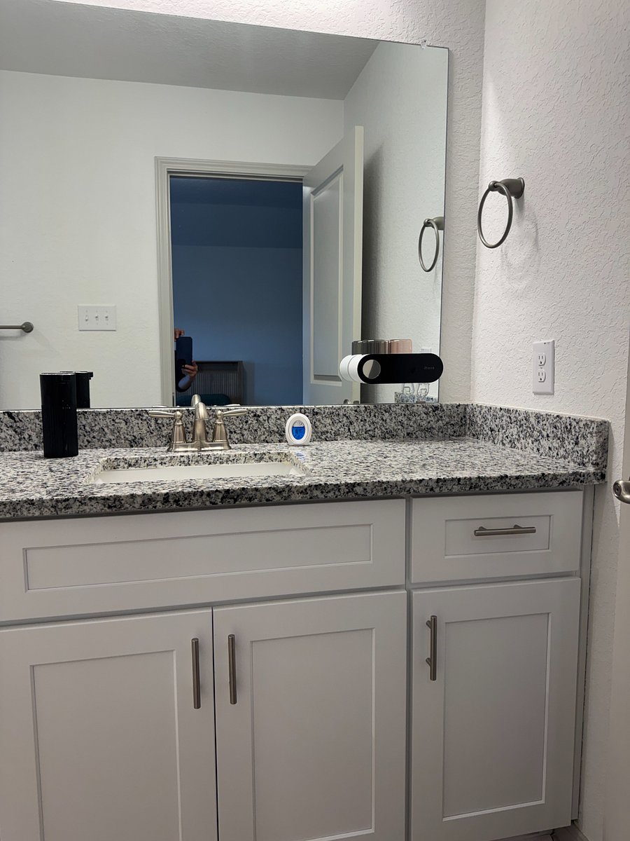 Furnished Finder property 805263_2 photo 33