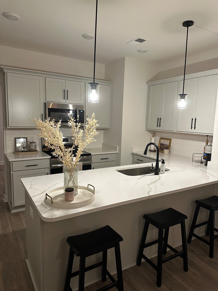 Furnished Finder property 805303_1 photo 3
