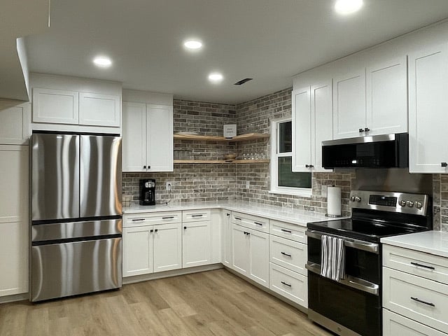 Furnished Finder property 805306_1 photo 11
