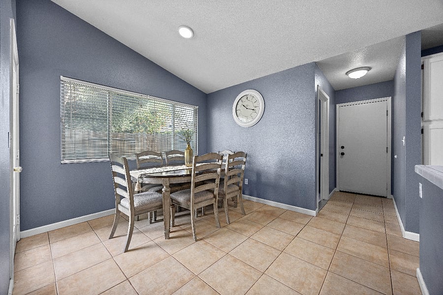Dining Area
Dedicated dining space perfect for meals or remote work
Comfortable dining area for families and extended stays
Open dining space connected to kitchen and living area
Functional dining setup ideal for traveling professionals