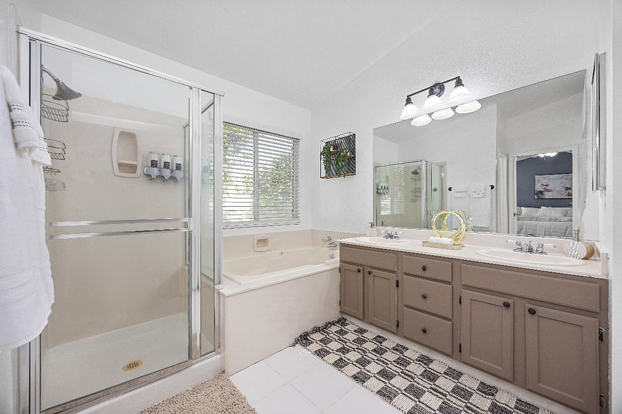 Bathroom
Clean and modern bathroom stocked with essential amenities