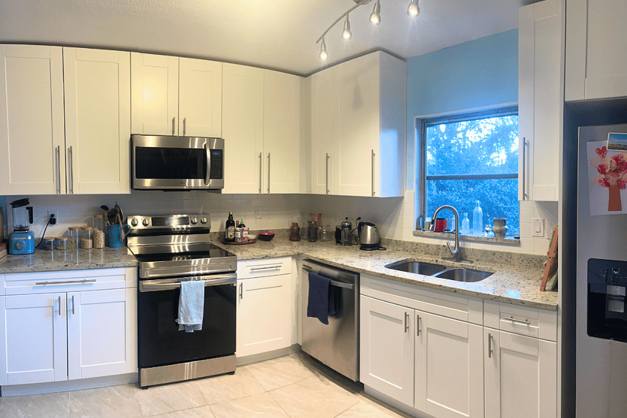 Furnished Finder property 805381_1 photo 8