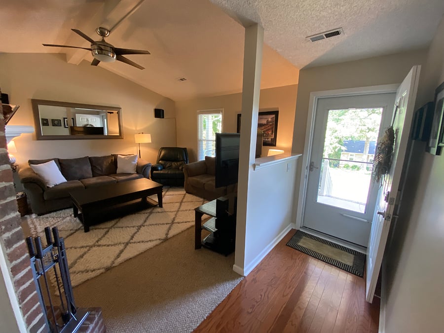 Living Room and Entrance