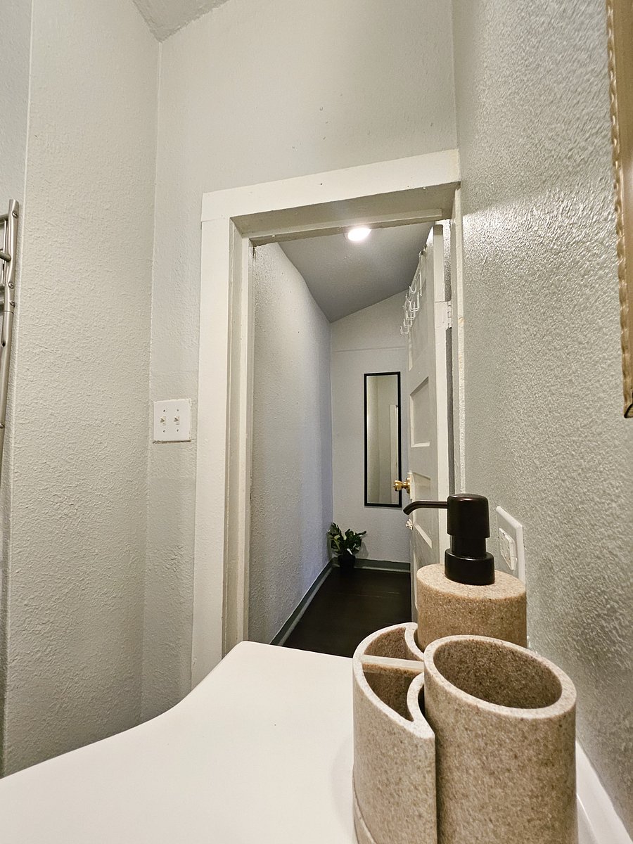 Furnished Finder property 805466_1 photo 13