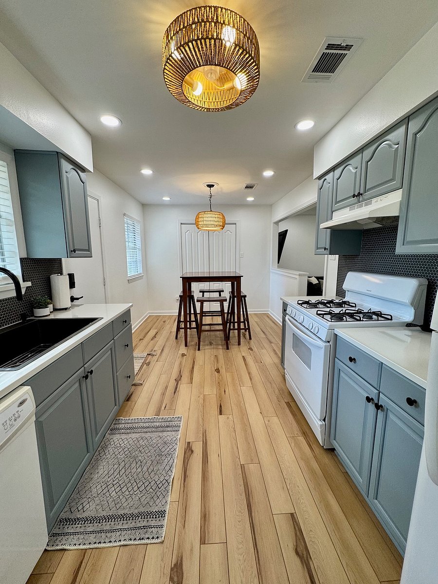 Furnished Finder property 805471_1 photo 6