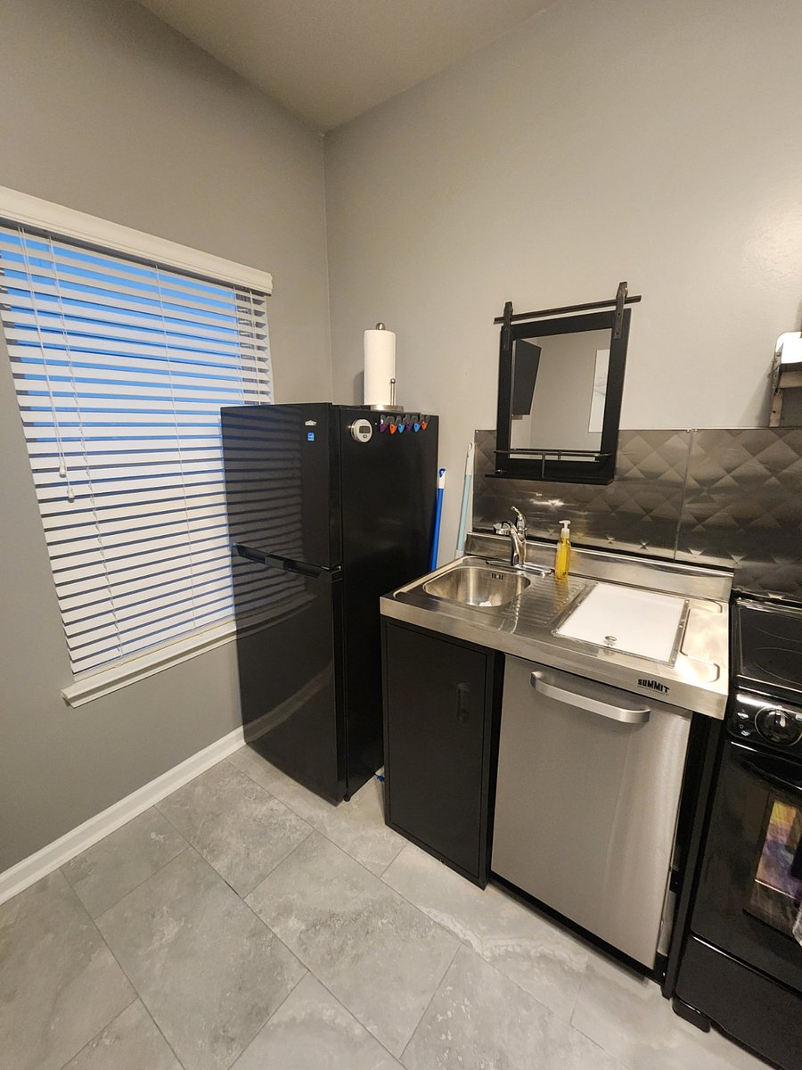 Furnished Finder property 805584_1 photo 24
