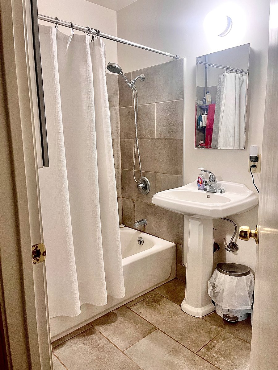 Furnished Finder property 805600_1 photo 4