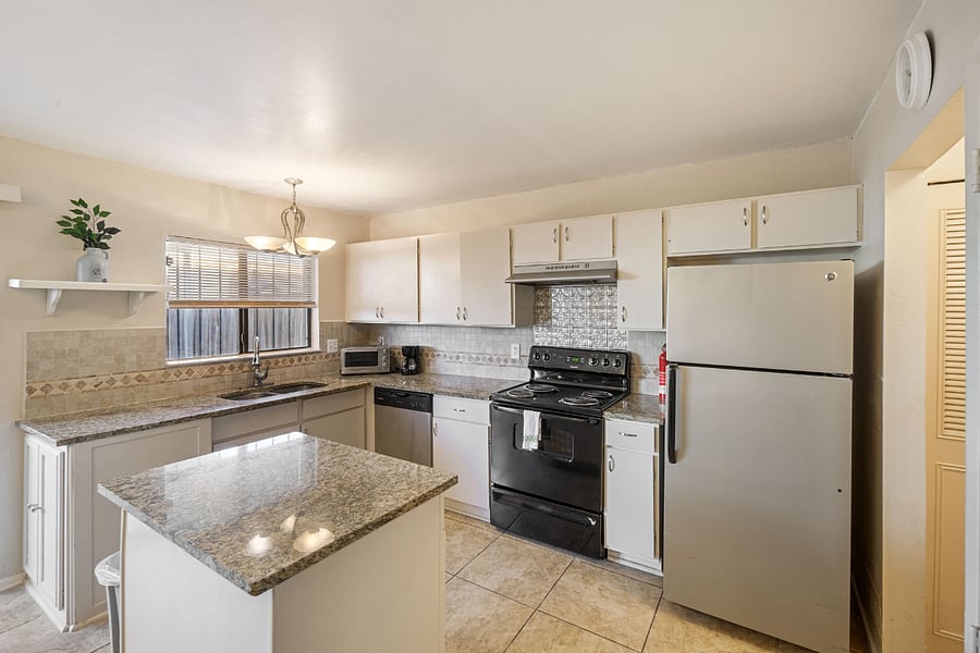 Furnished Finder property 805630_1 photo 11