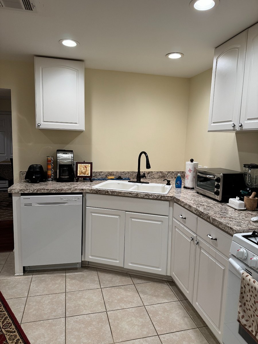 Furnished Finder property 805687_1 photo 3
