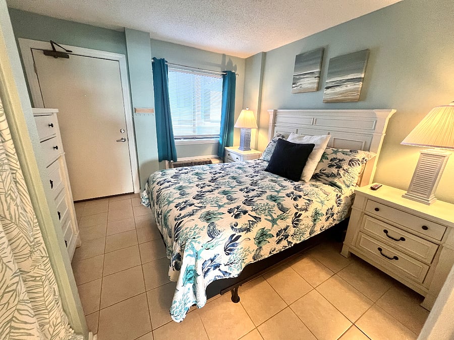 Queen Bed