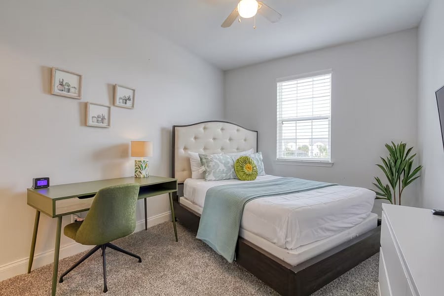 Furnished Finder property 805814_1 photo 12