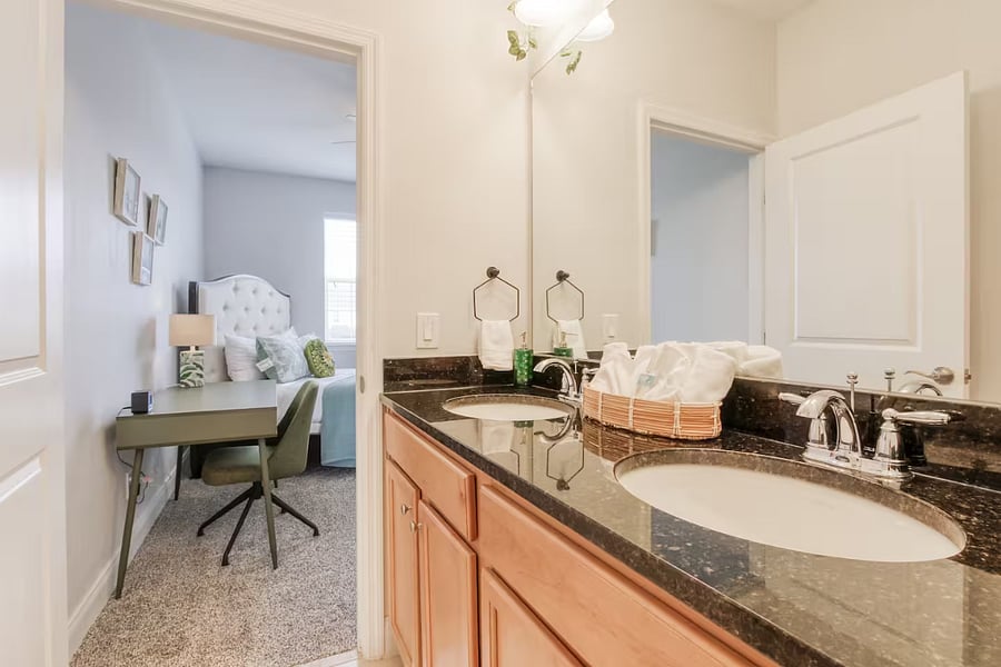 Furnished Finder property 805814_1 photo 15