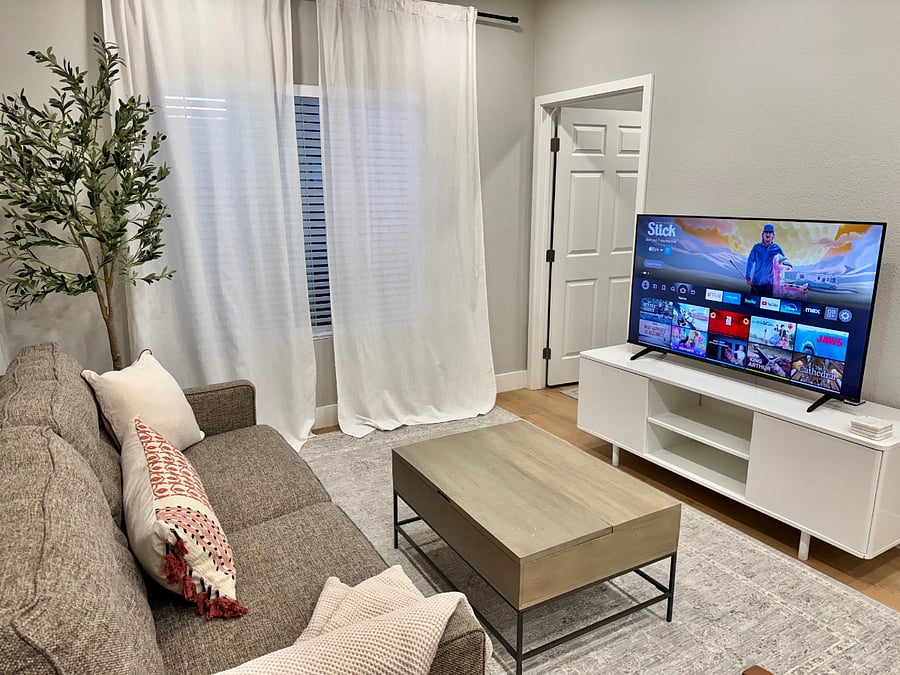 55" Smart TV