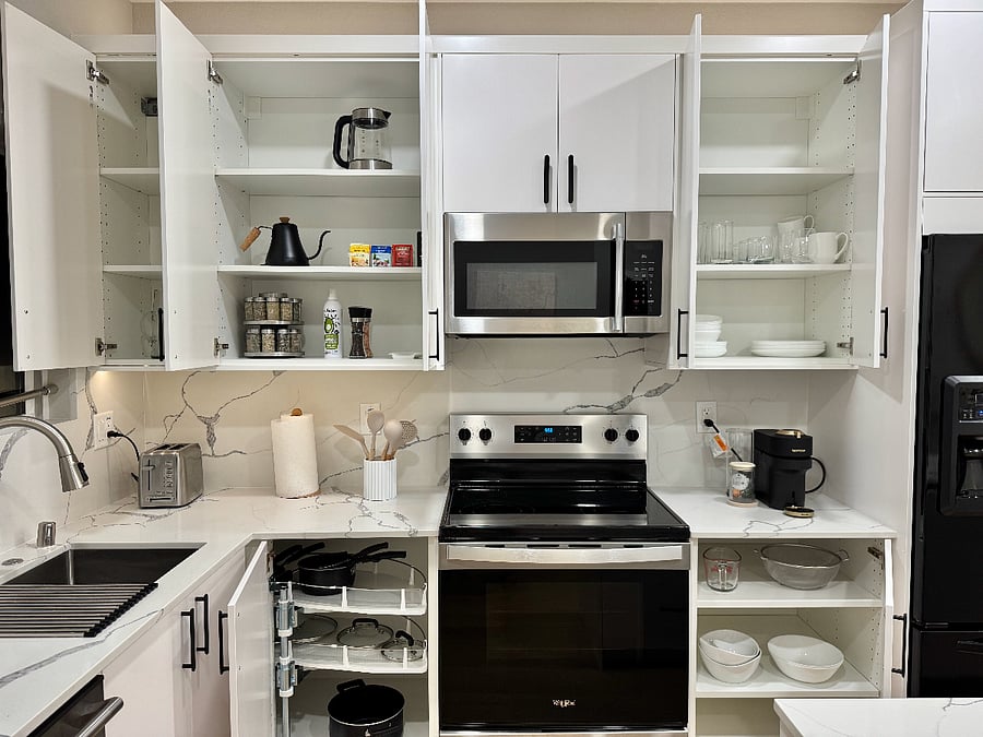 Fully equipped kitchen