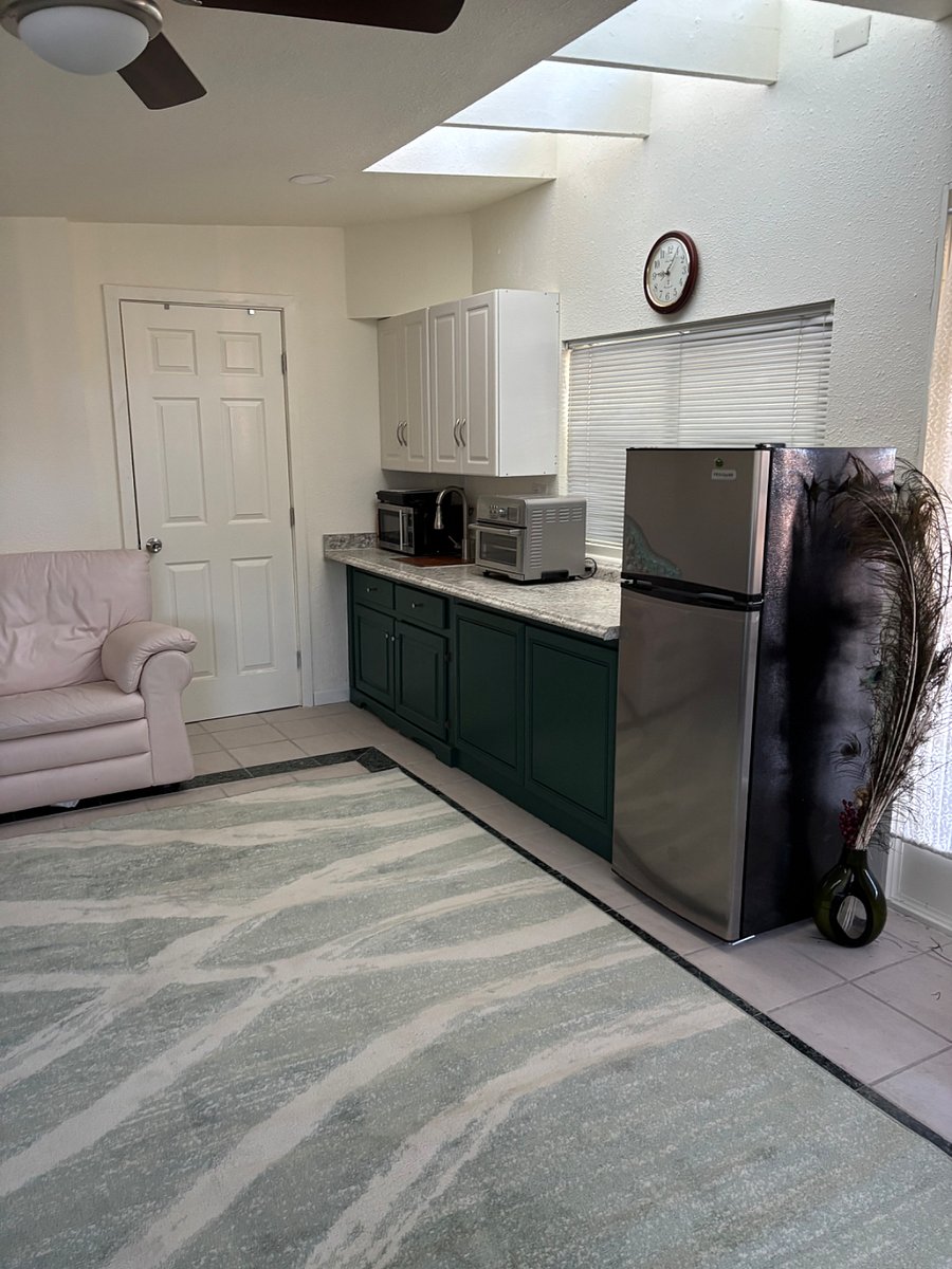Furnished Finder property 805852_1 photo 3