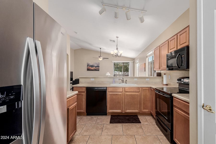 Furnished Finder property 805856_1 photo 4