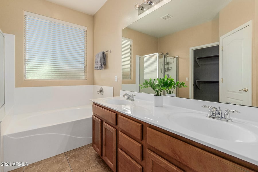 Furnished Finder property 805856_1 photo 12