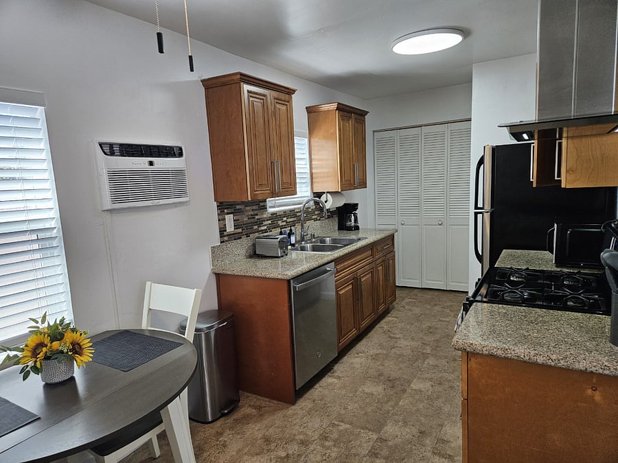 Furnished Finder property 805897_1 photo 4