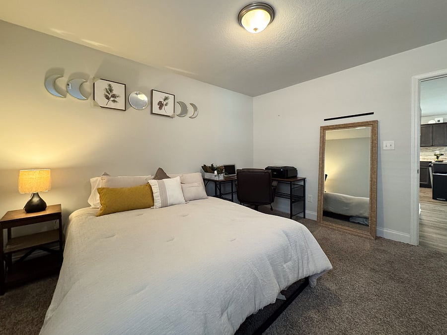 Furnished Finder property 805994_1 photo 9