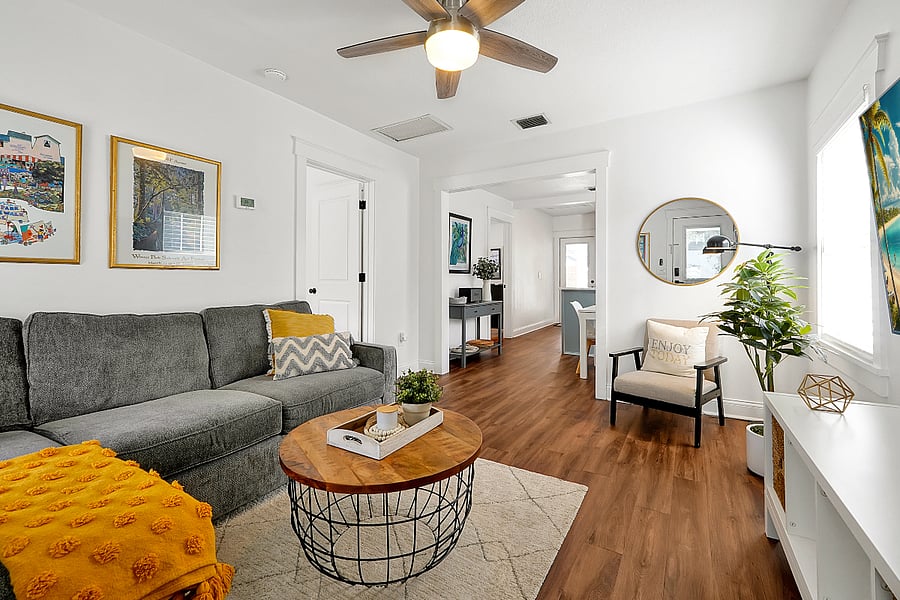 Furnished Finder property 806011_1 photo 3
