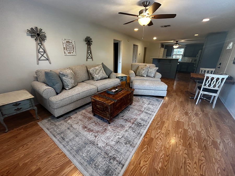 Furnished Finder property 806031_1 photo 3